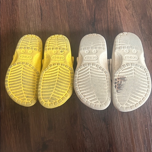 Crocs bundle white/yellow size 5 youth/ 7 women - Picture 4 of 12
